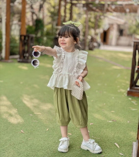 شومیز شلوارک دخترانه فانتزی کد:۸۴۲